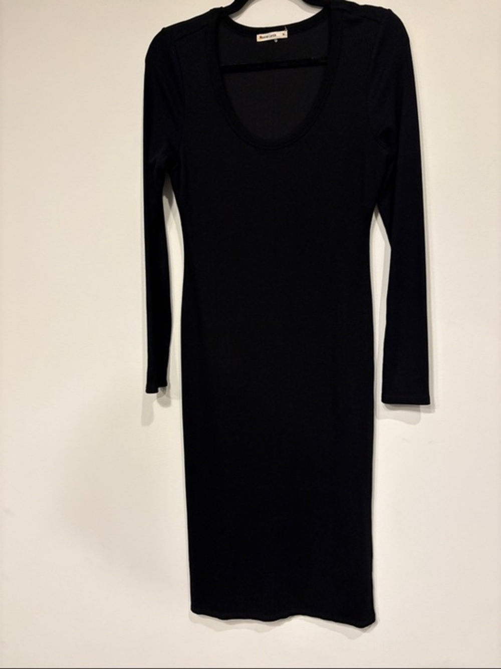 Marine Layer ribbed scoop neck Black Long-Sleeve Midi Dress medium